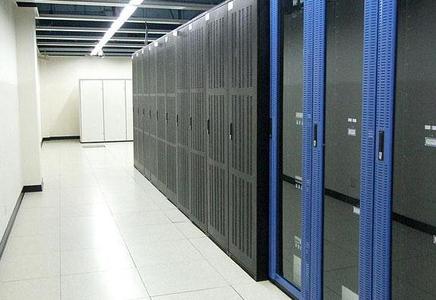 站長(cháng)，你還在用美國主機嗎？